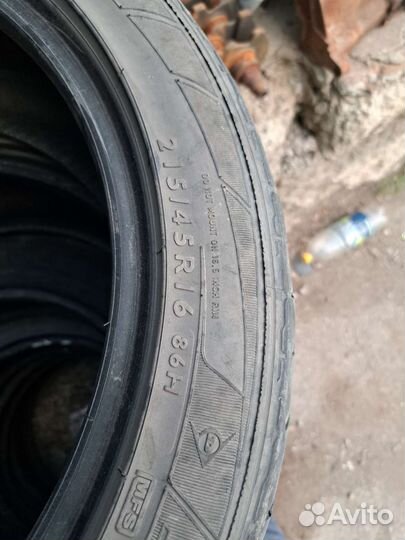 Dunlop Digi-Tyre EC 202 215/45 R16