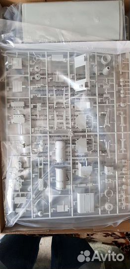 Модель тягача М983 с рлс, 1/35