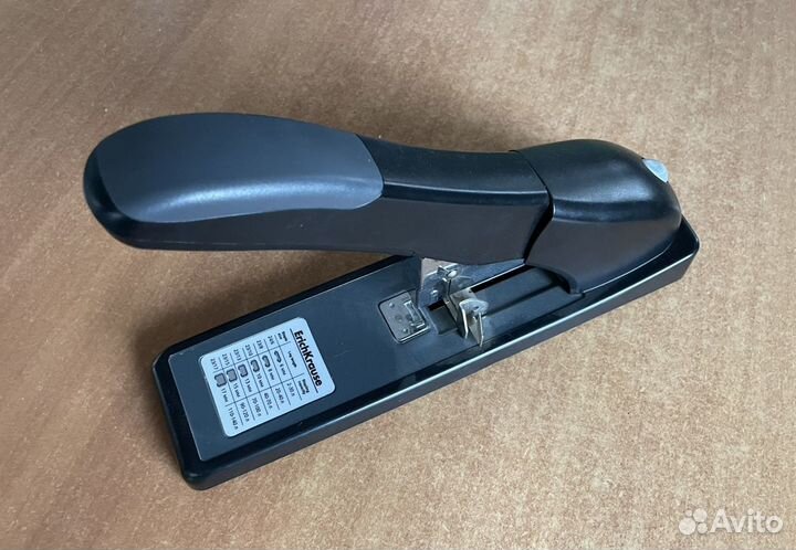 Степлер большой ErichKrause