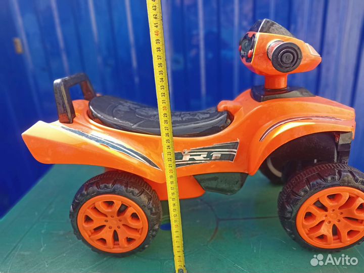 Квадроцикл каталка детский