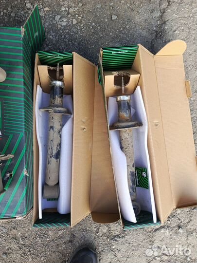 Продам стойки на ваз