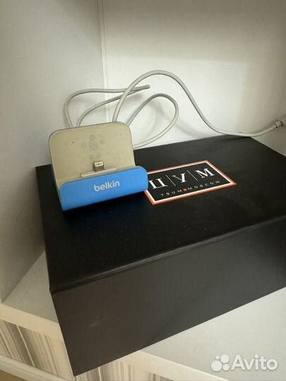 Зарядное устройсто Belkin