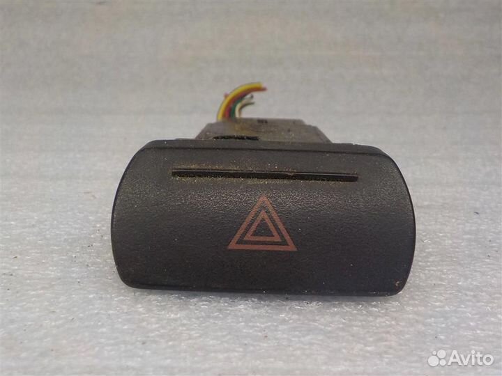 Кнопка аварийной сигнализации Ssang Yong Rexton I