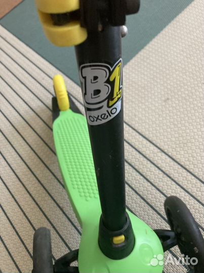 Самокат трехколесный декатлон