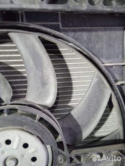 Радиатор охлаждения двигателя Audi A4 B8 седан CAB