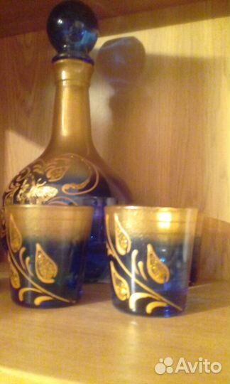 Штоф и 6 рюмочек для праздничных напитков