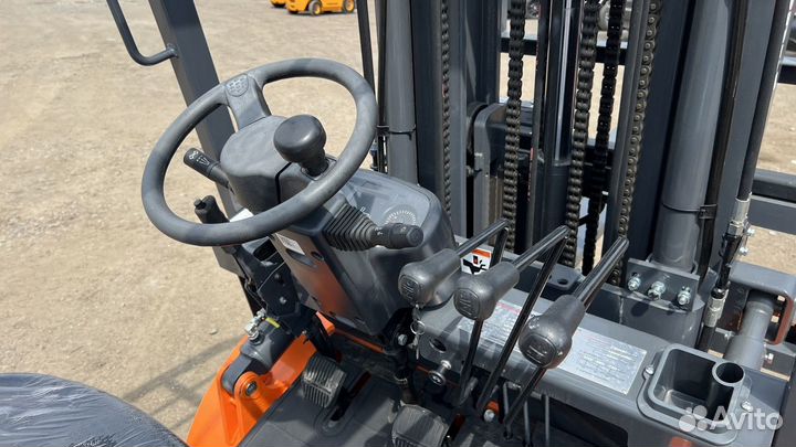 Вилочный погрузчик Lonking FD20T, 2024