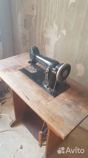 Швейная машина veritas ножная