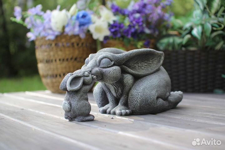 Садовая фигура заяц, кролик