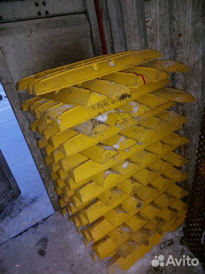 Траки 1100 мм Shantui SD 17