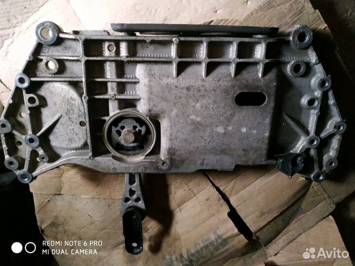 Продам подрамник Фольксваген 1 K0198369F