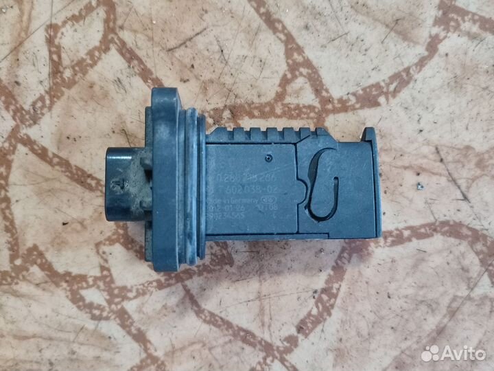 Расходомер воздуха BMW F20 F30 F15 бмв