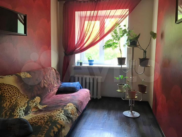 3-к. квартира, 60 м², 2/4 эт.