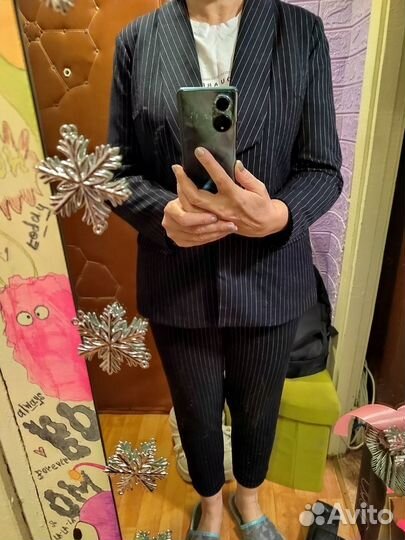 Костюм женский