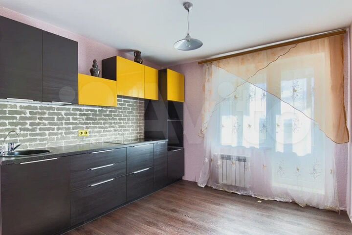 2-к. квартира, 55 м², 8/9 эт.