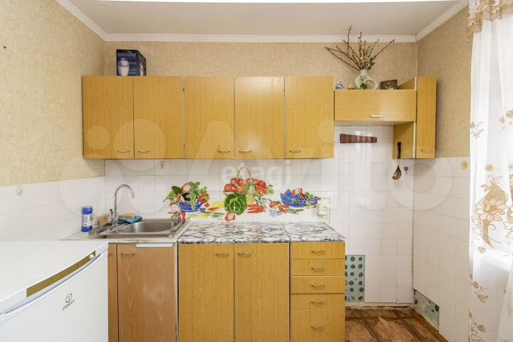 2-к. квартира, 50 м², 4/9 эт.