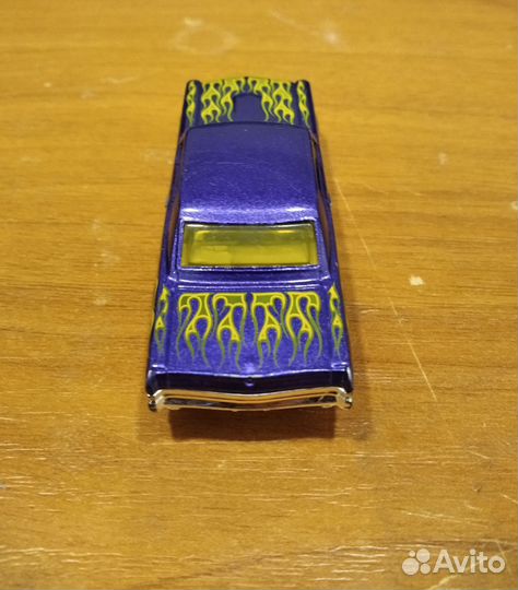 Машинка Hot wheels '65 Pontiac GTO Purple 2016