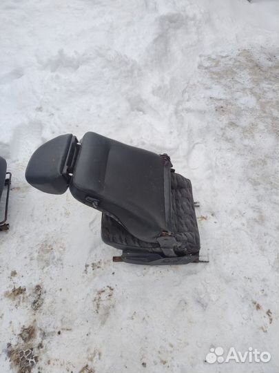 Сиденья передние нива 21213