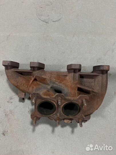 Выпускной коллектор Skoda Octavia лифтбек А5 2011