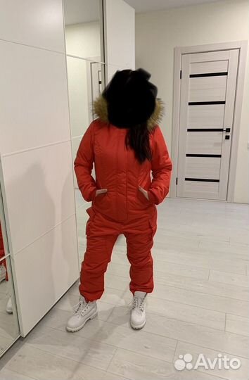 Горнолыжный комбинезон женский