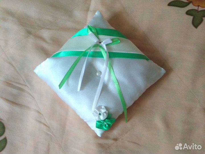 Продам подушечки для свадебных колец