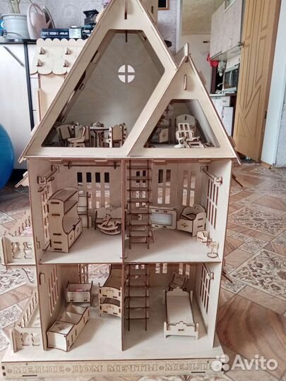 Домик кукольный
