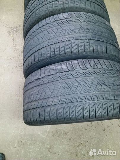 Pirelli Scorpion Winter 275/45 R21 и 315/40 R21 111V