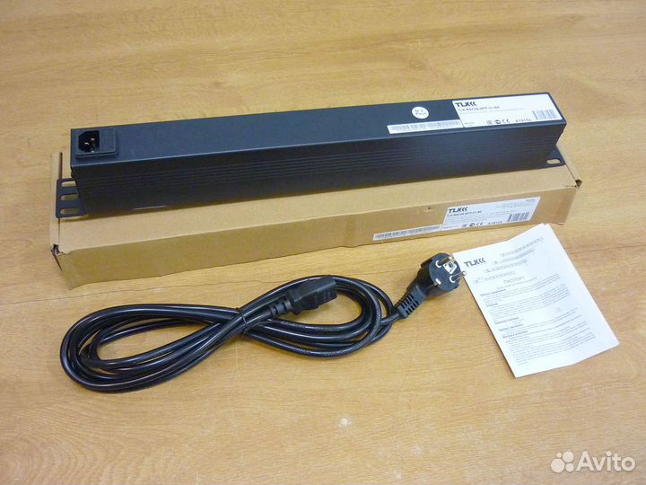 Блок розеток TLK-RSC08-MTF-01-BK с кабелем