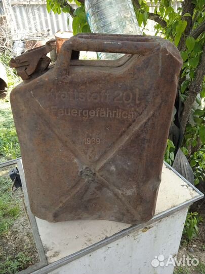 Немецкая канистра