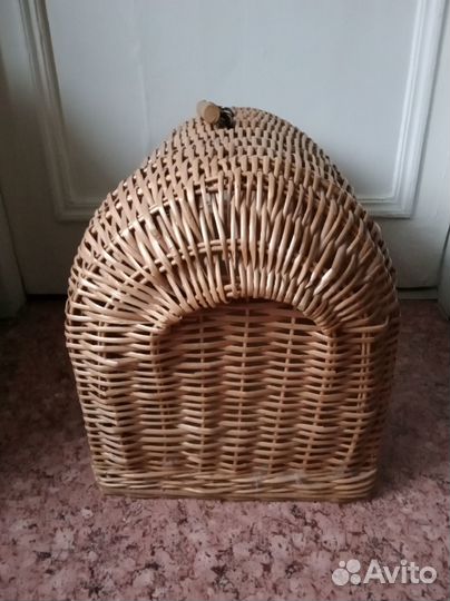 Домик плетёный