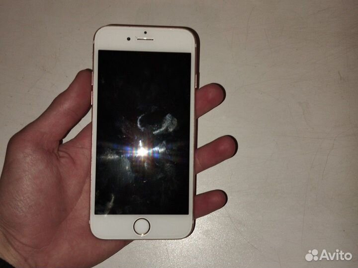 iPhone 6S, 64 ГБ