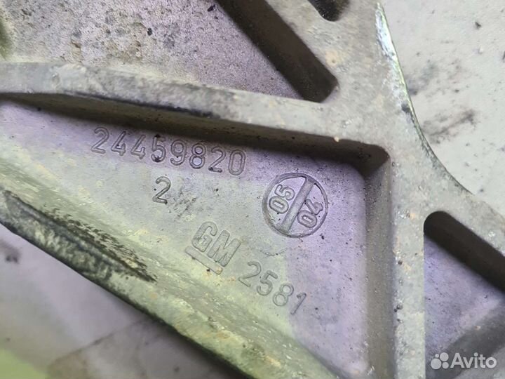 Опель астра н 2.0I OPC кронштейн для МКПП 6ст