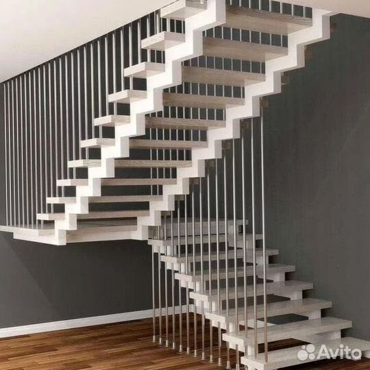 Лестница в коттедж