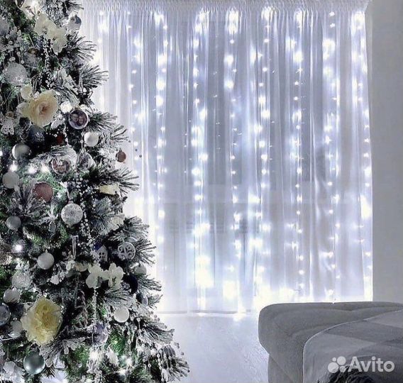 Гирлянда штора, бахрома с шарами