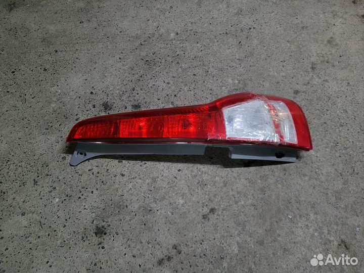 Фонарь задний правый Хонда CR-V 3 (2008) б/у