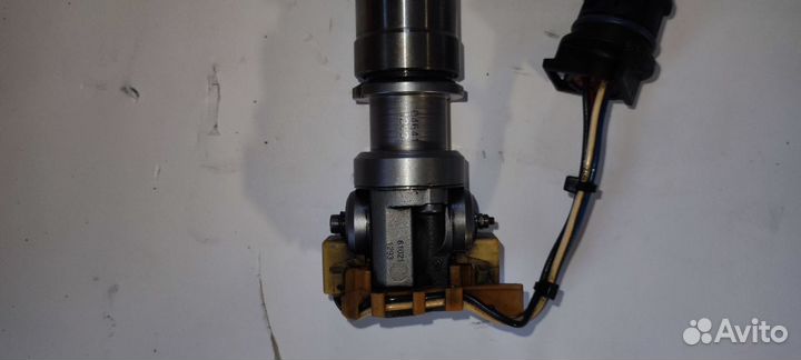 Форсунка с двигателя дизель power stroke 6L