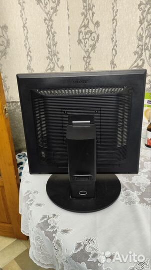 Монитор Sony SDM-X95K
