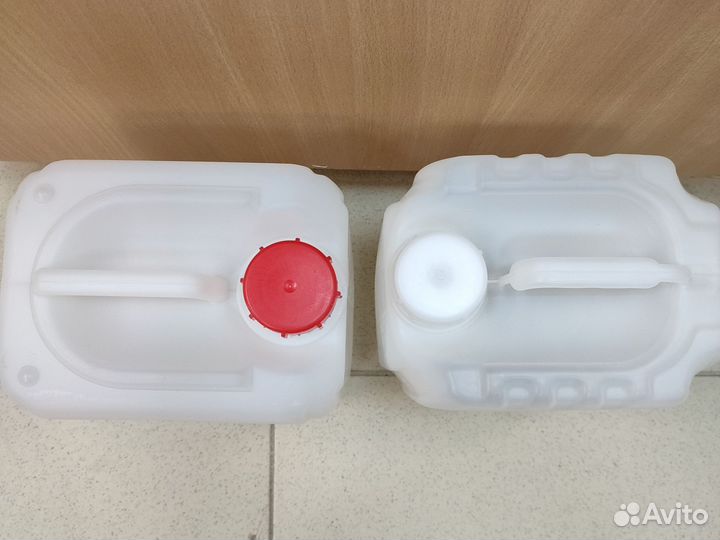 Канистра пластиковая 5 литров