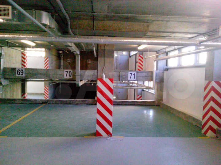 Машиноместо, 14 м²