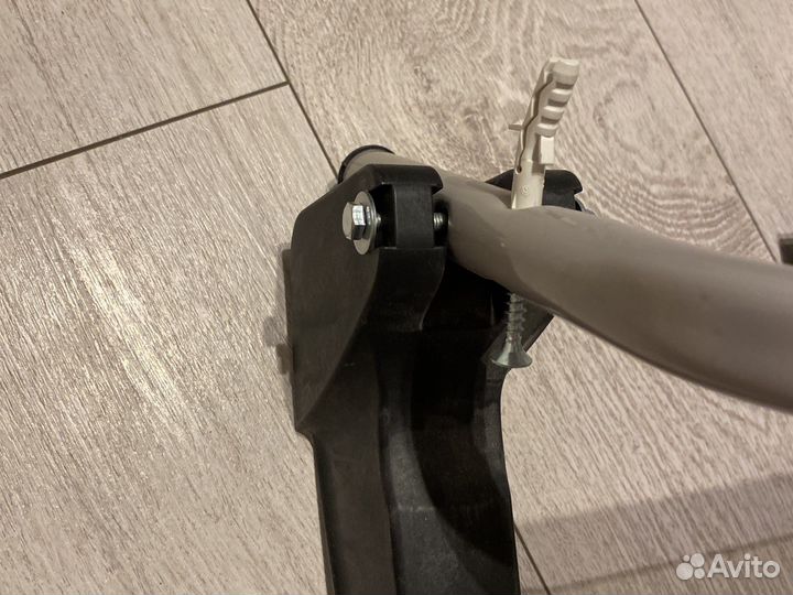 Кронштейн настенный для велосипеда новый