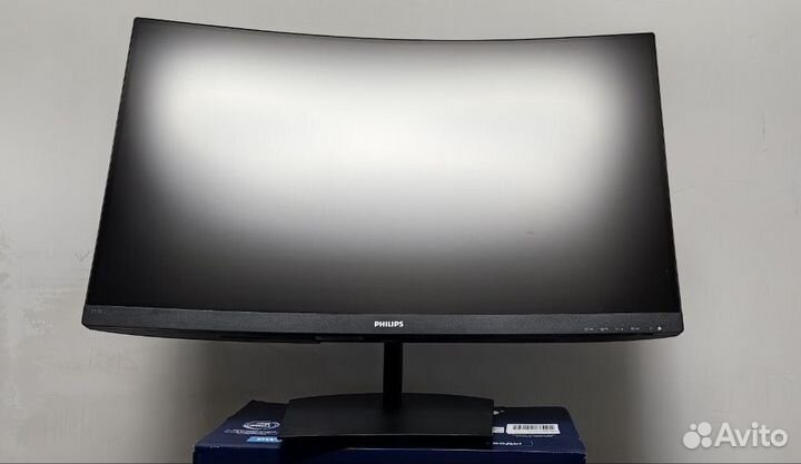 Монитор Philips 27