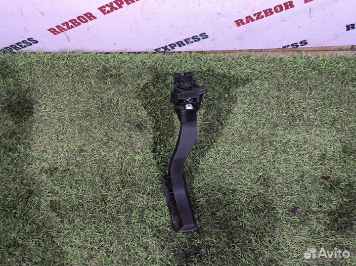 Педаль газа Skoda Octavia A7 MK3