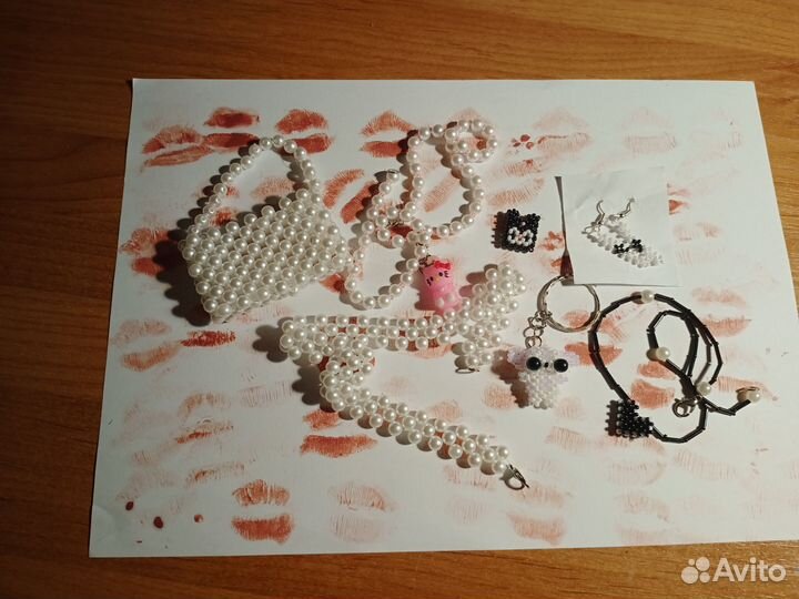 Украшения из бисера