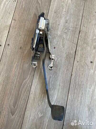 Педаль тормоза Toyota Auris E150 1ZR-FE 2007