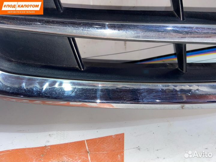 Решетка радиатора верхняя Chevrolet Cruze 2010