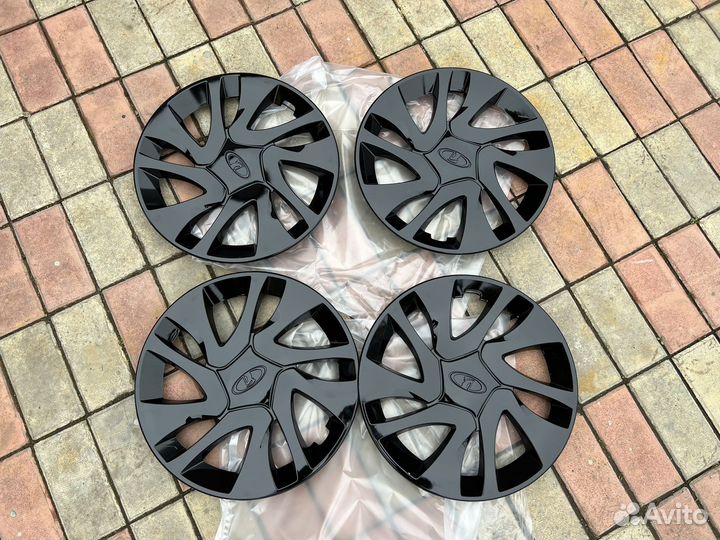 Колпаки r14 черный лак 4шт