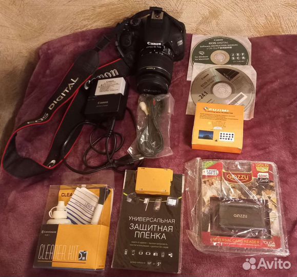 Зеркальный фотоаппарат Canon EOS 550 D