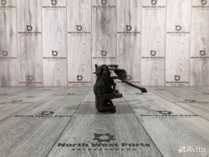 Суппорт задний левый Honda Civic 5D хэтчбек R18A2