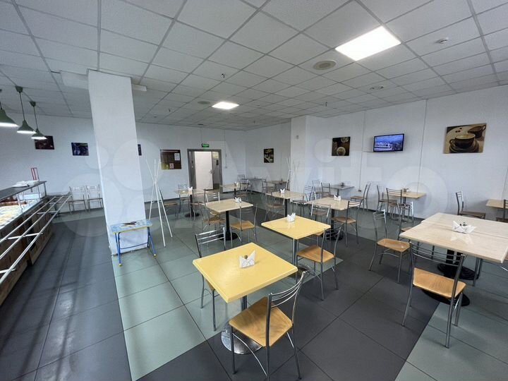 Общепит, кафе, столовая 169.9 м²
