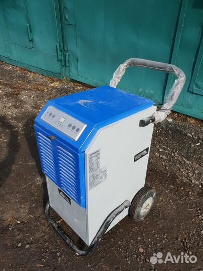 Осушитель воздуха Master DH 92 аренда